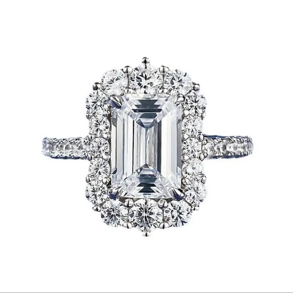 Diamond Emerald Cut Gorgeous Ring Size 6 - Picture 1 of 10